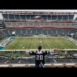 Meet your Posher, Derek